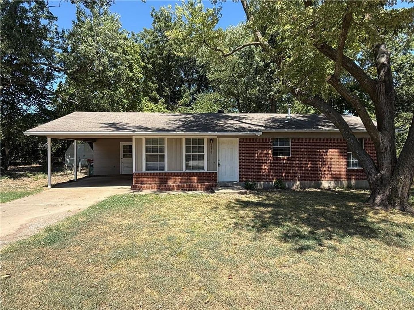 Springdale House: 2208 Sycamore