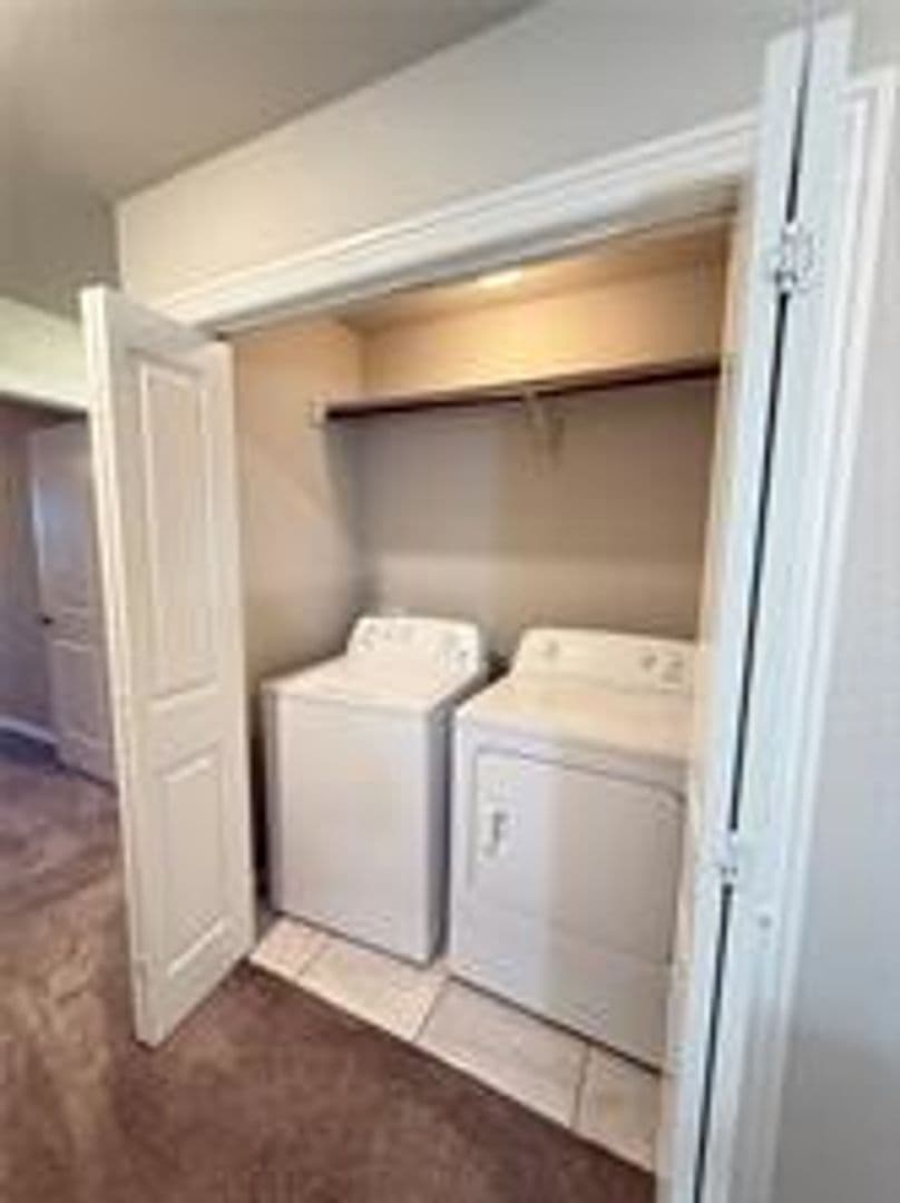 Rogers Apartment: 2725 - 2731 Kilimanjaro
