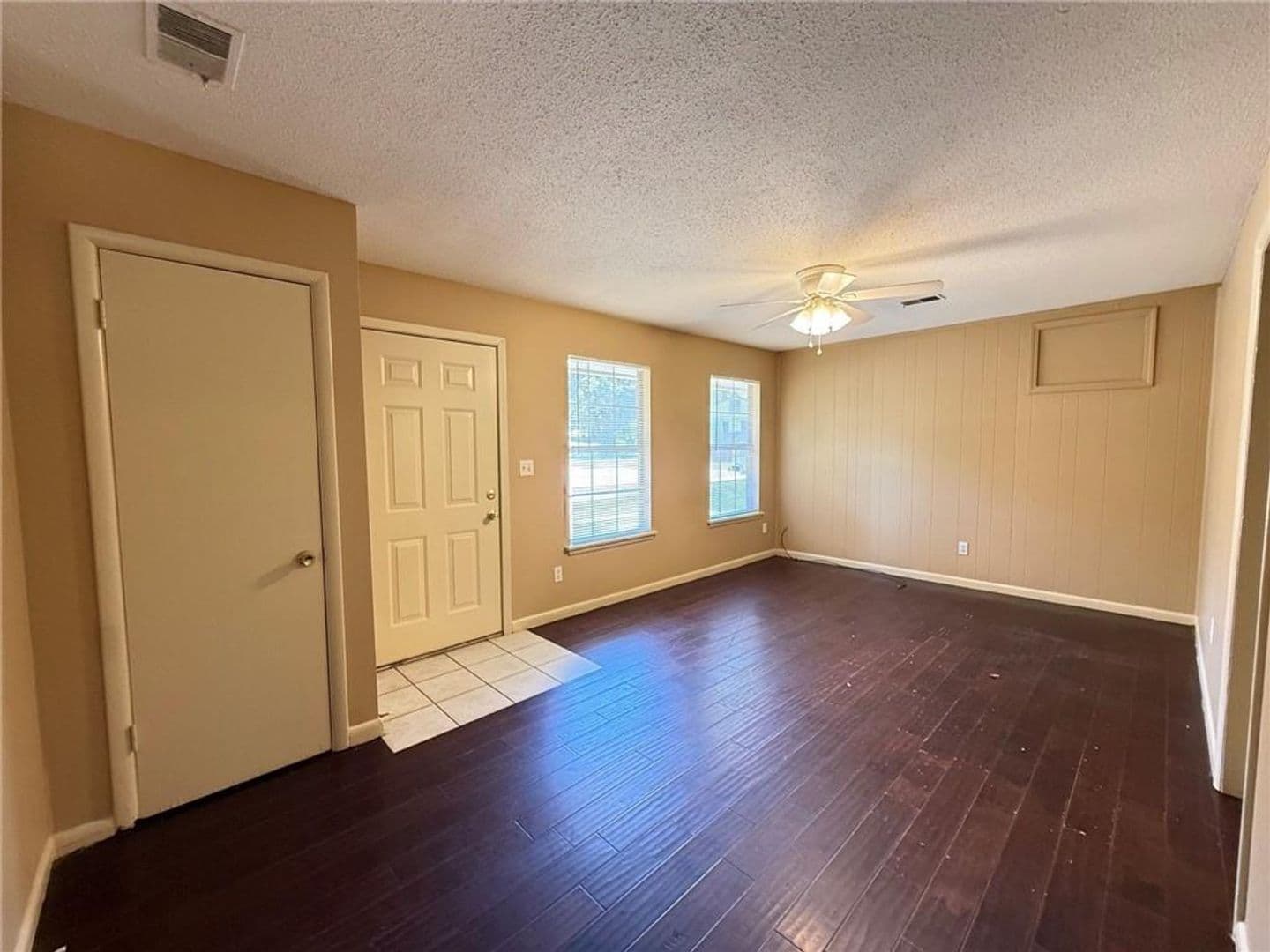 Springdale House: 2208 Sycamore