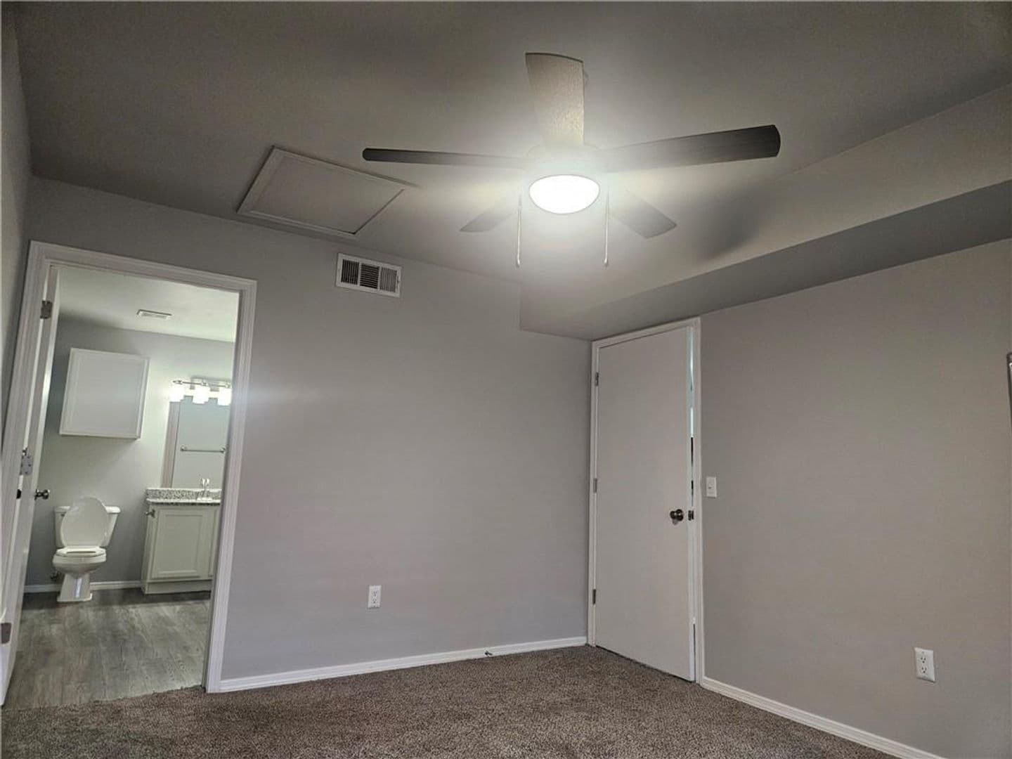 Rogers Apartment: 800 E Post Rd