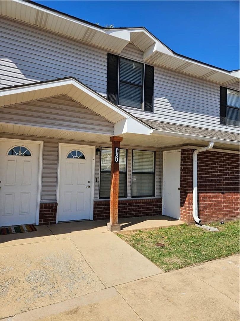 Bentonville Townhome: 1301 E Central Ave