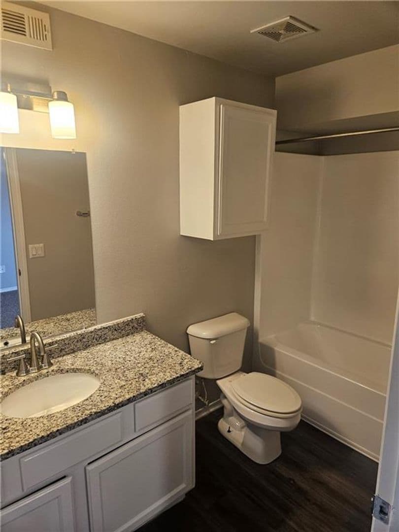 Rogers Apartment: 800 E Post Rd