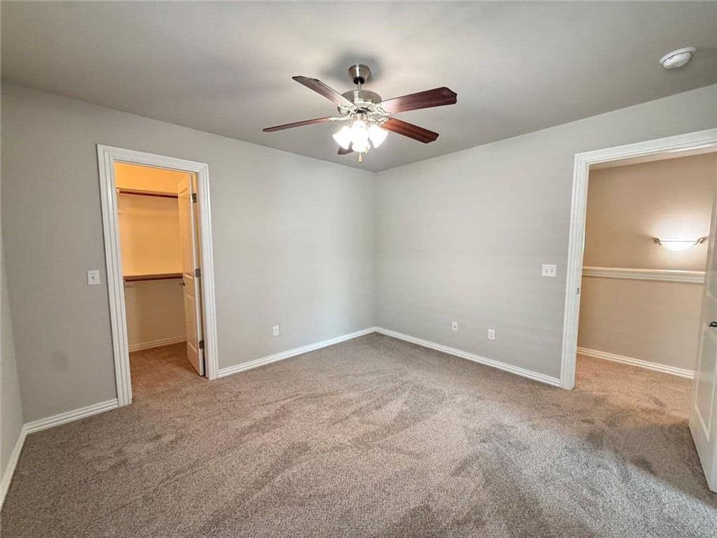 Rogers Apartment: 2725 - 2731 Kilimanjaro