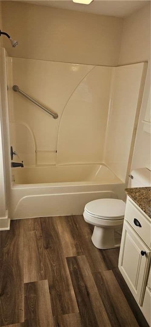 Fayetteville Apartment: Barnsbury