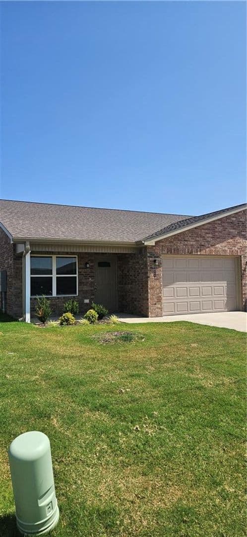 Bentonville Multiplex: Mason Valley Townhomes