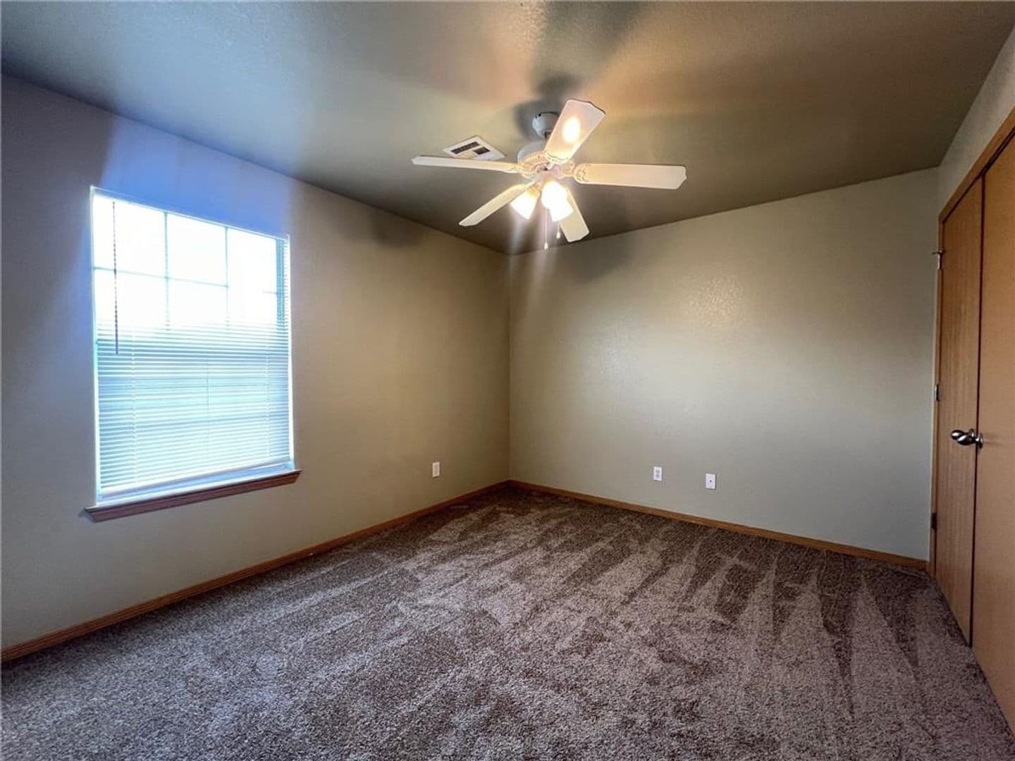 Springdale Apartment: 1186 Dove Loop