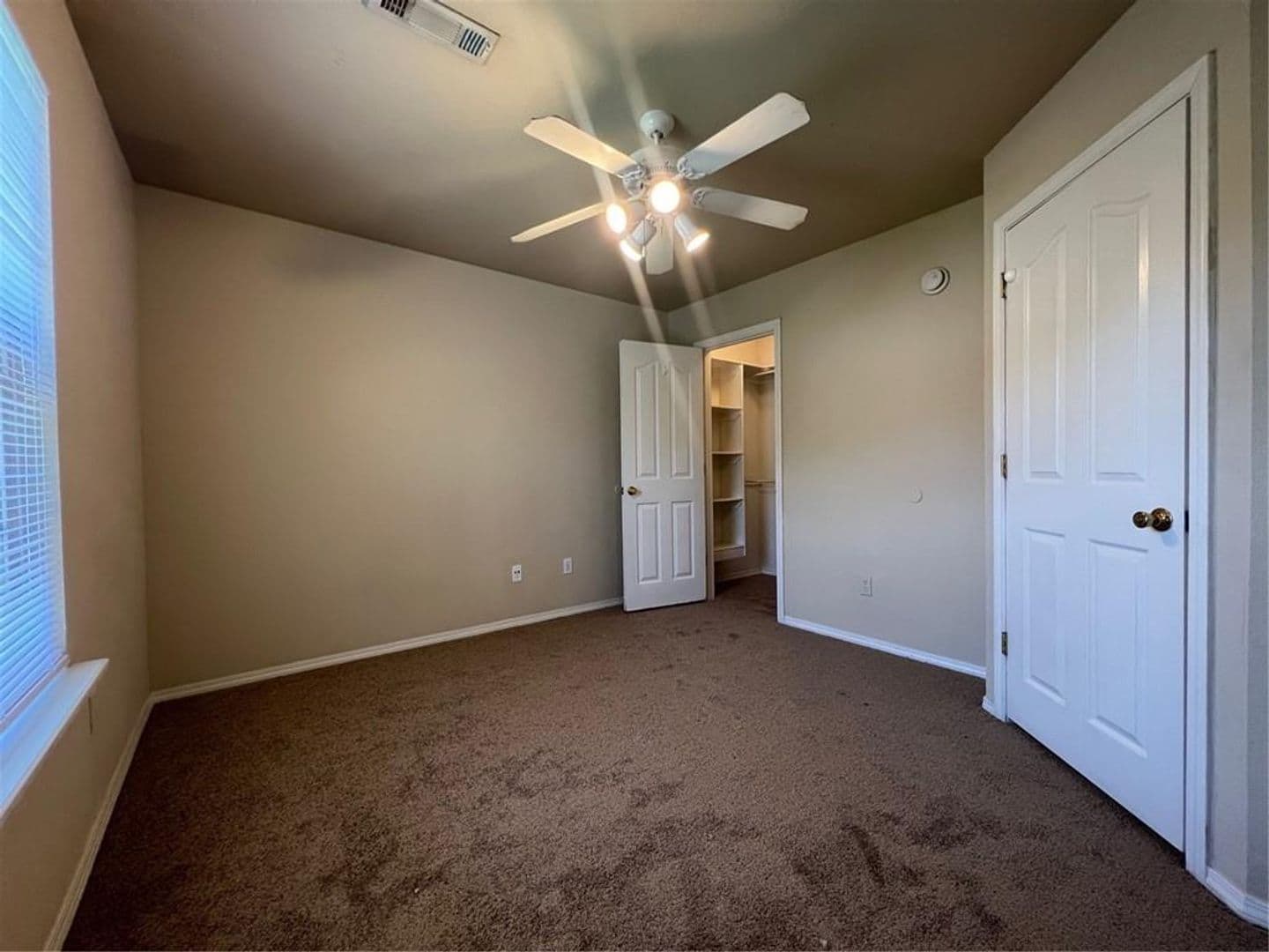 Fayetteville Apartment: 1682-1684 Evening