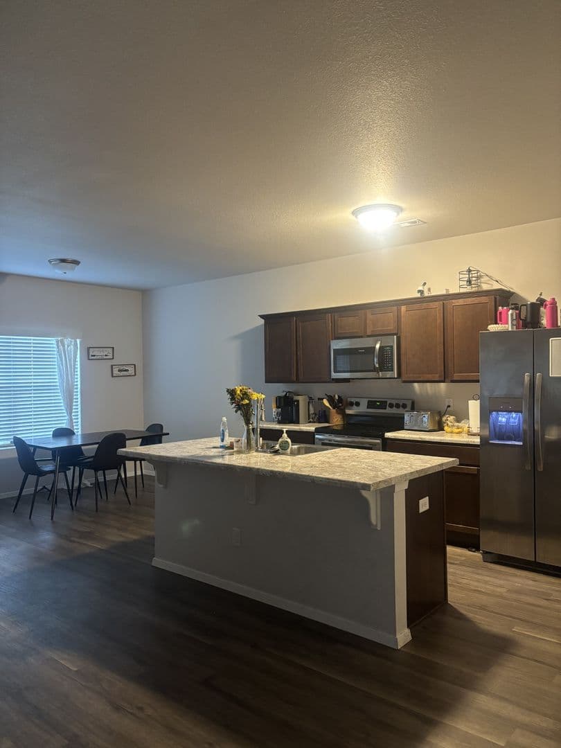 Farmington House: 3321 Red Tail Way