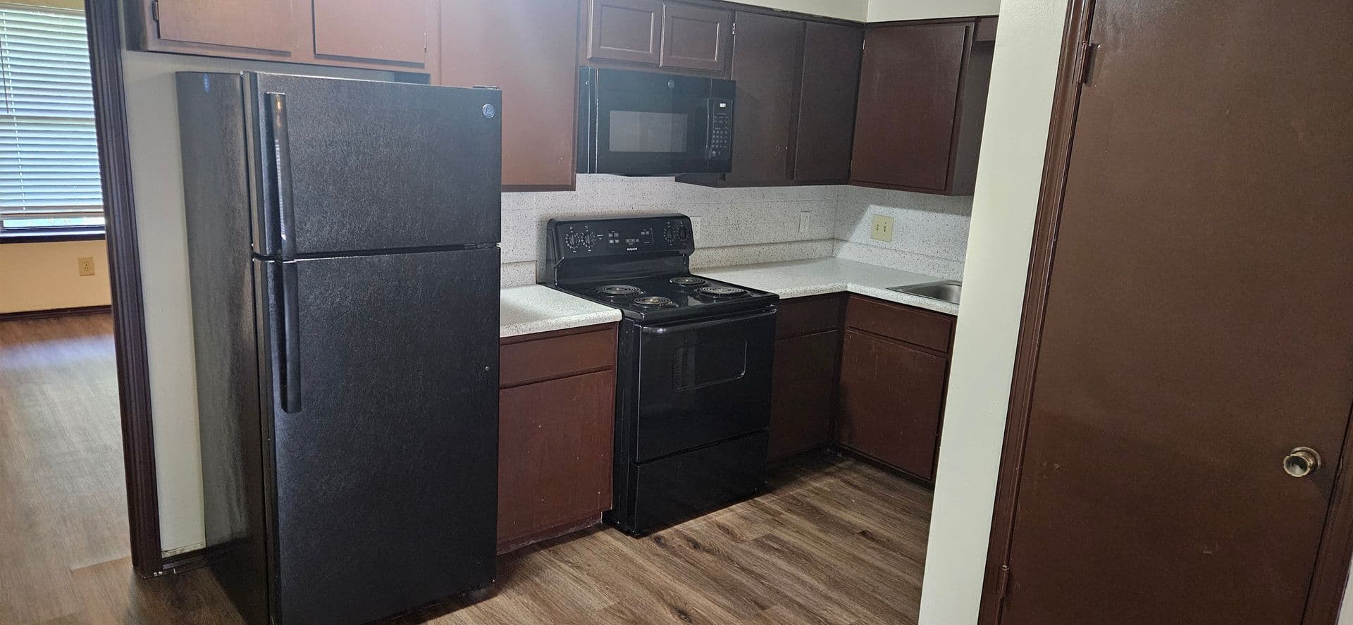 Fayetteville Apartment: 628 N Whitham
