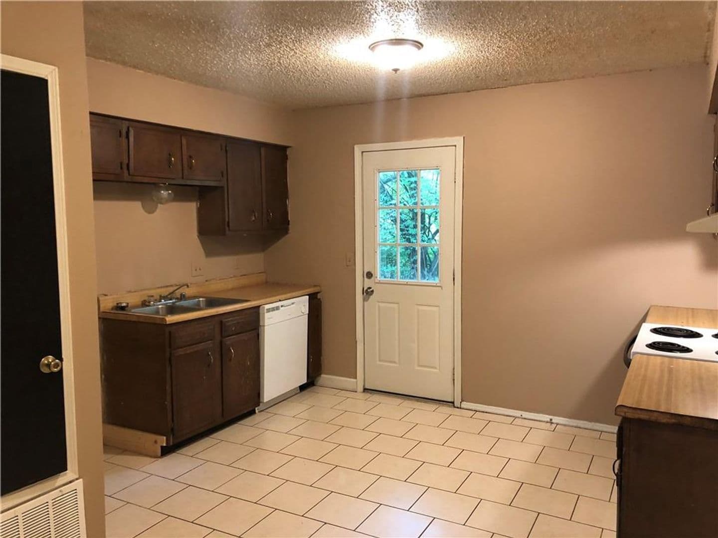 Fayetteville Apartment: 605#1 - #4 Betty Jo