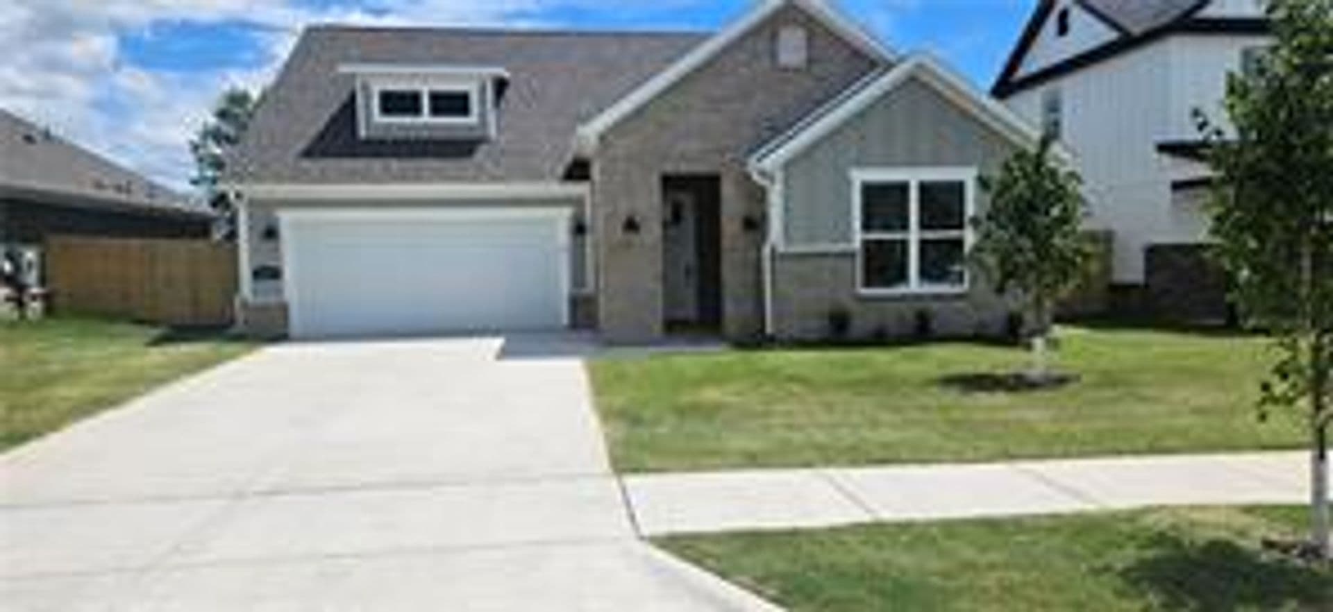 Bentonville House: 6005 Coywolf