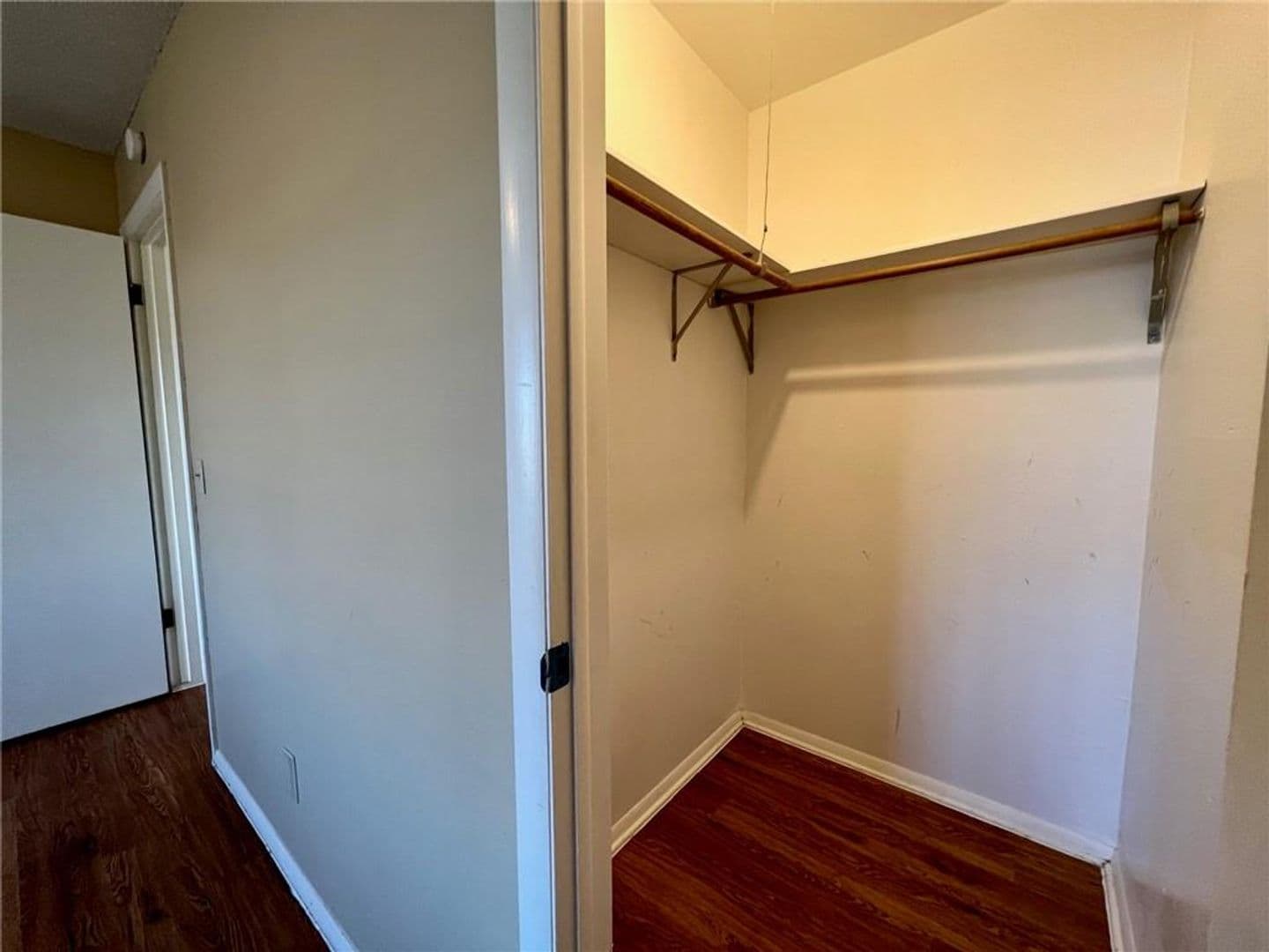 Springdale Apartment: Moore Apartements and Duplexes