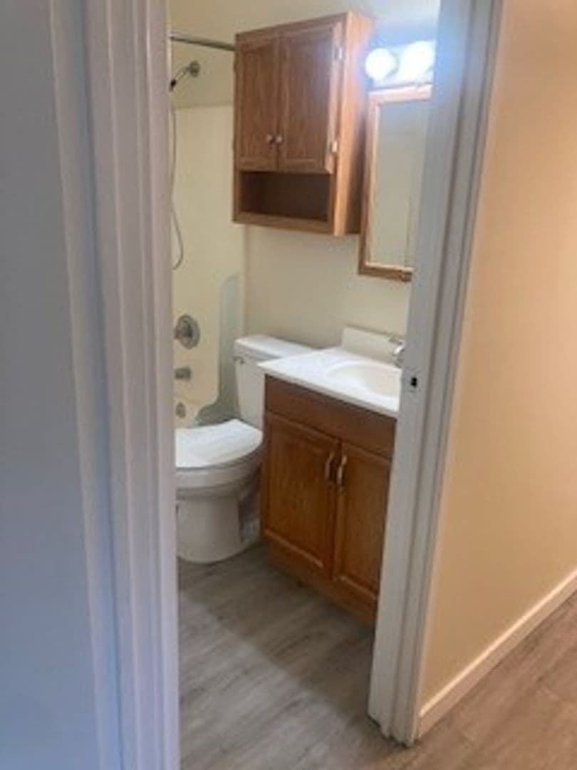 Cincinnati Apartment: 6708-6714 Harrison Ave