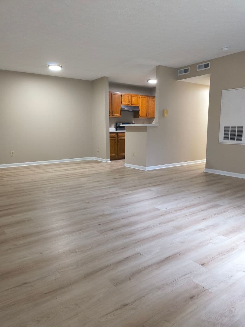Cincinnati Apartment: 9311-9350 Marker Drive