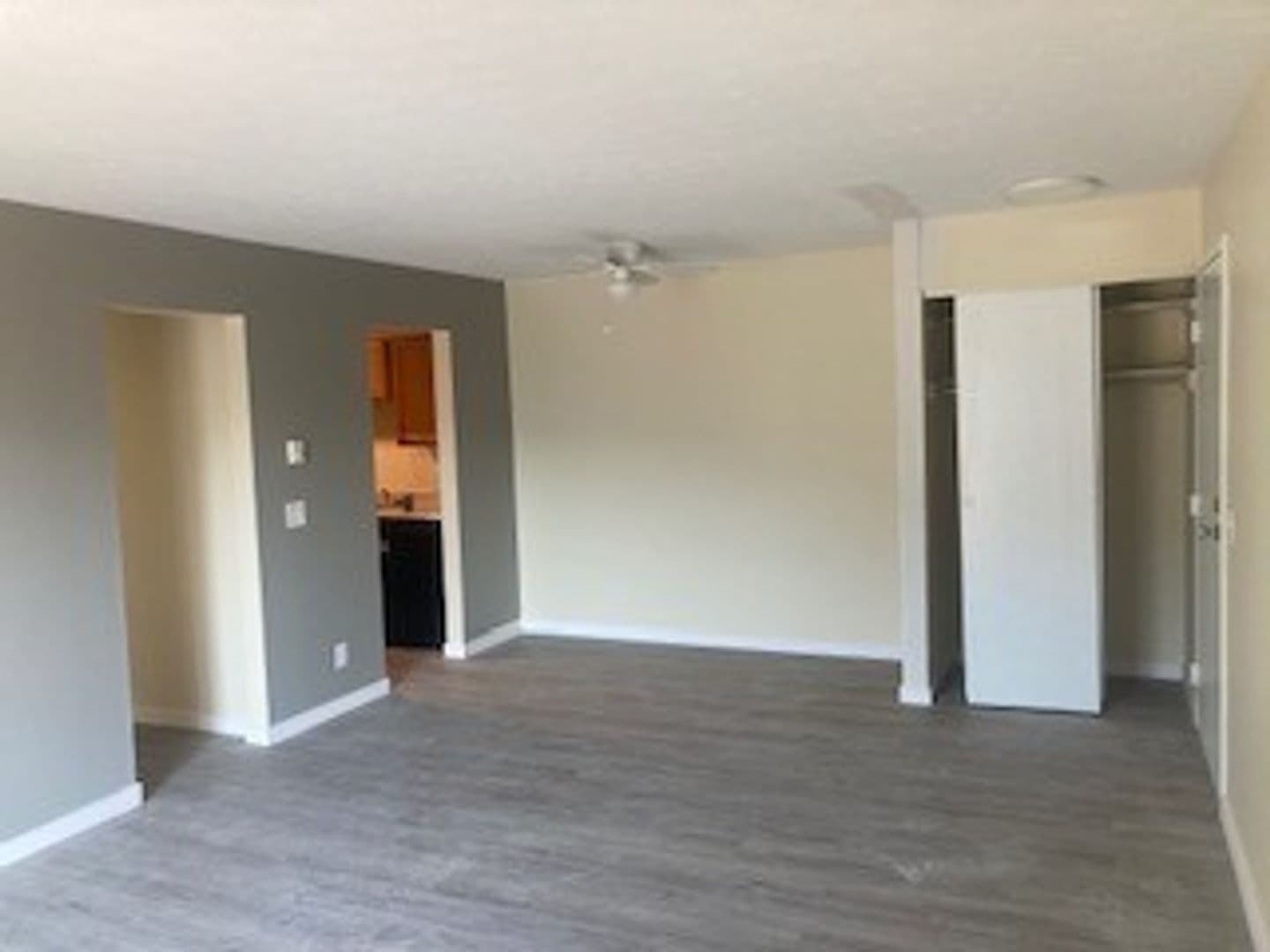 Cincinnati Apartment: 6708-6714 Harrison Ave