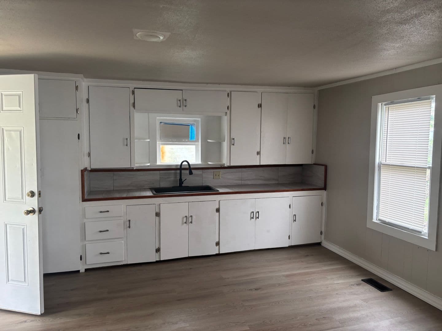 Bartlesville House: 315 W 8th St