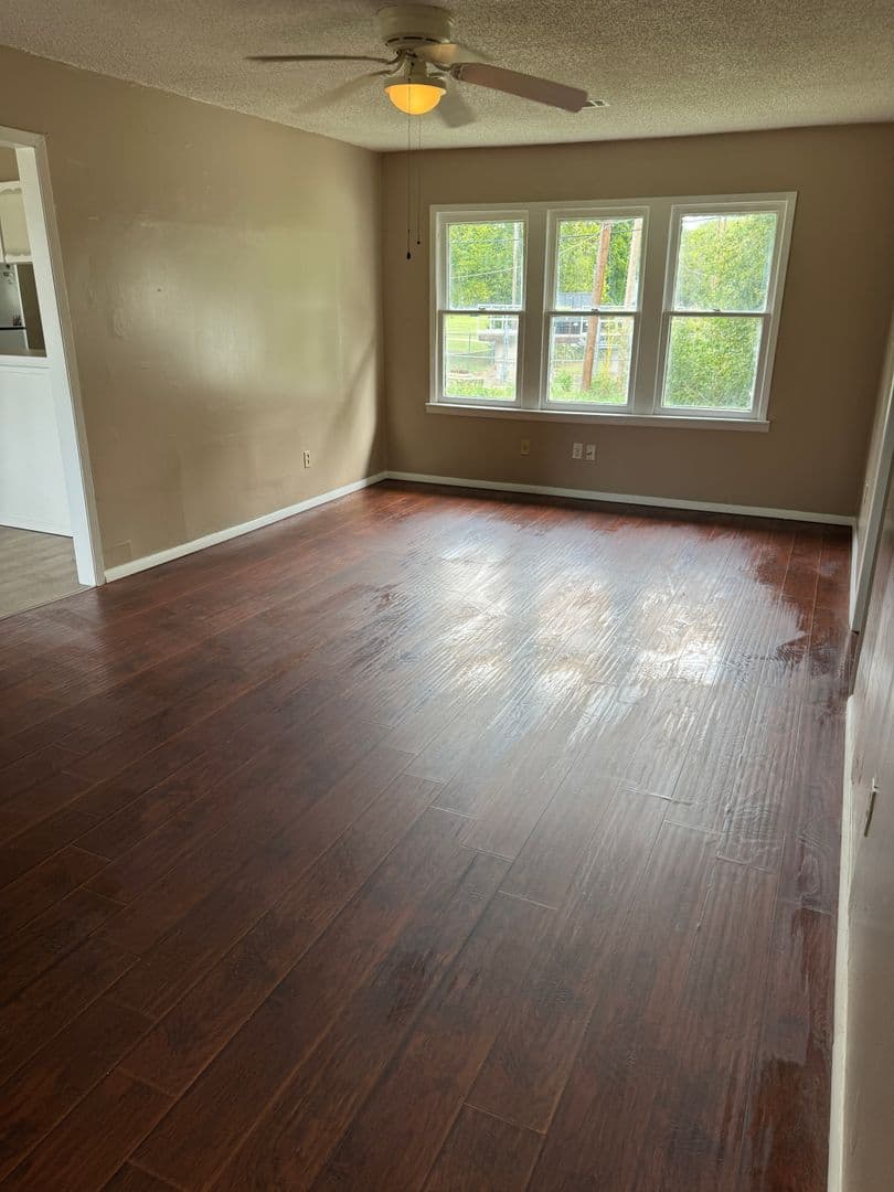 Bartlesville House: 132 N Comanche Ave