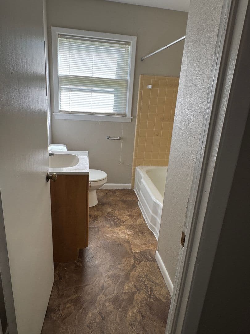 Bartlesville House: 1620 Oklahoma
