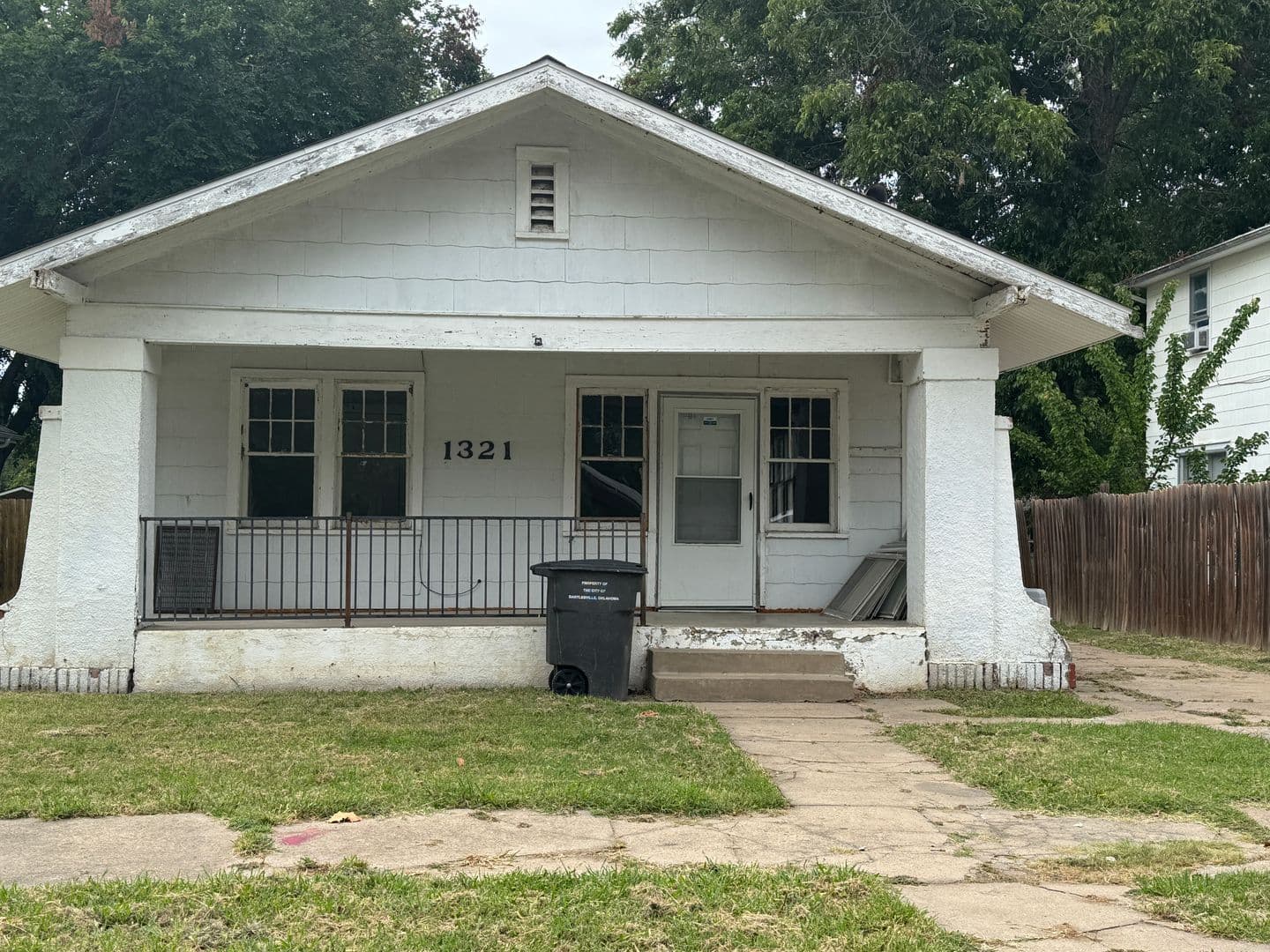 Bartlesville House: 1321 S Keeler