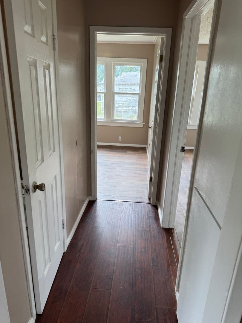 Bartlesville House: 132 N Comanche Ave