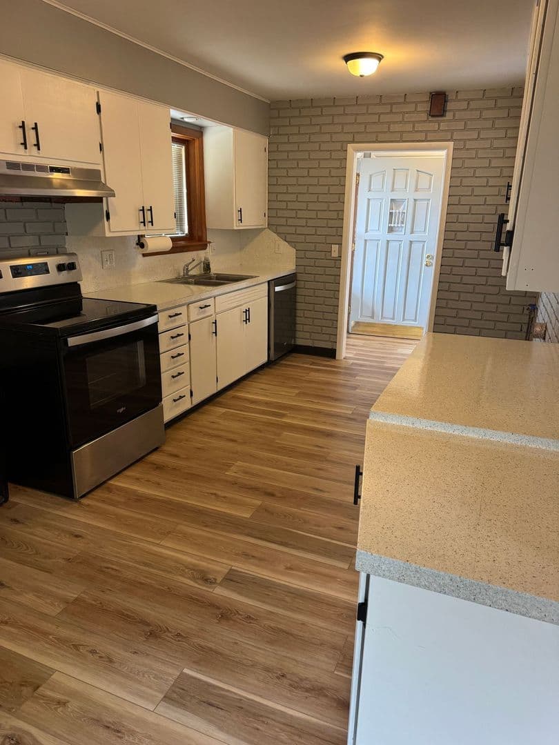 Bartlesville House: 4732 Cornell