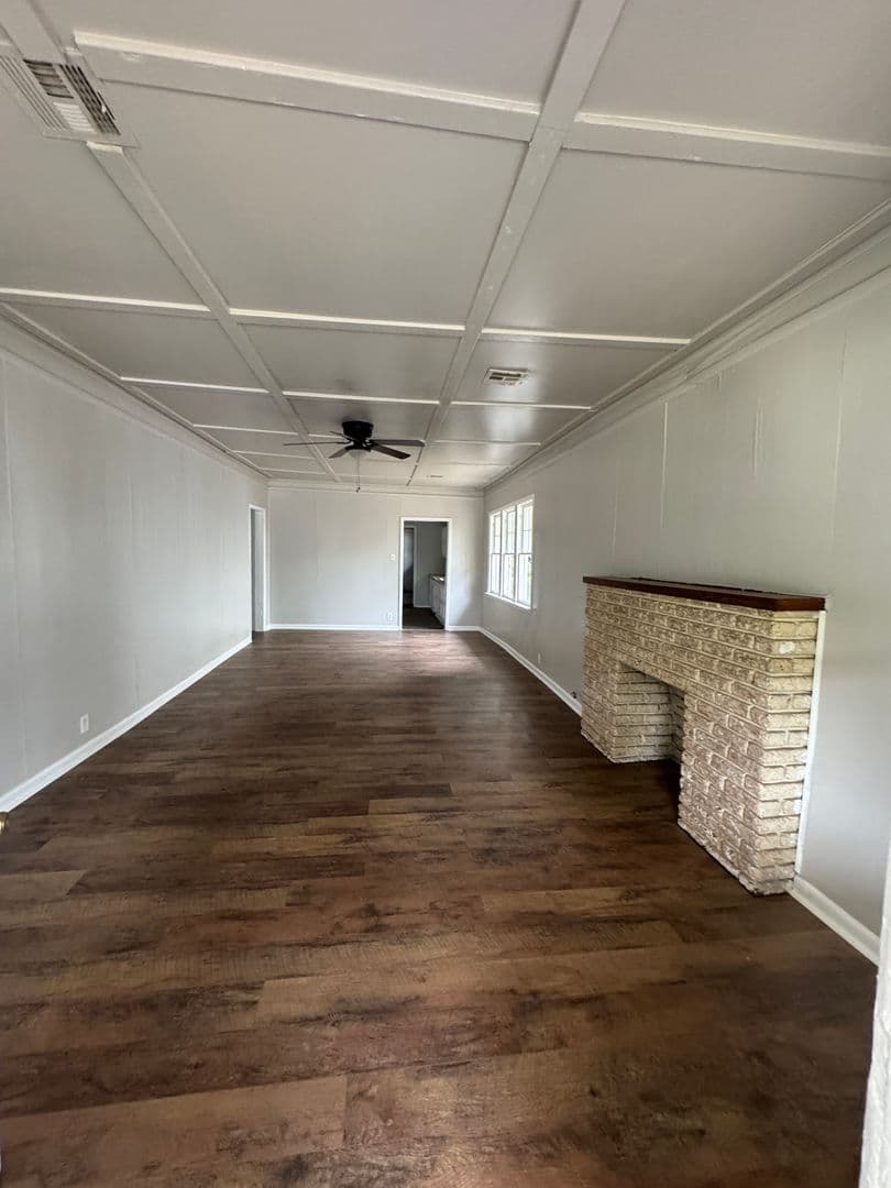 Bartlesville House: 1321 S Keeler