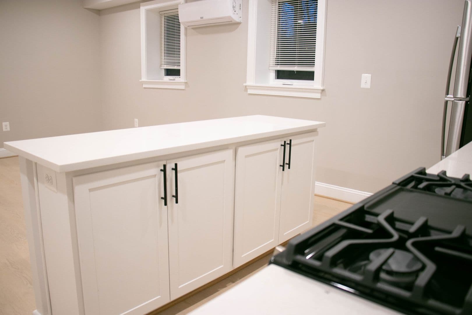 Washington Apartment: 116 44th Street NE