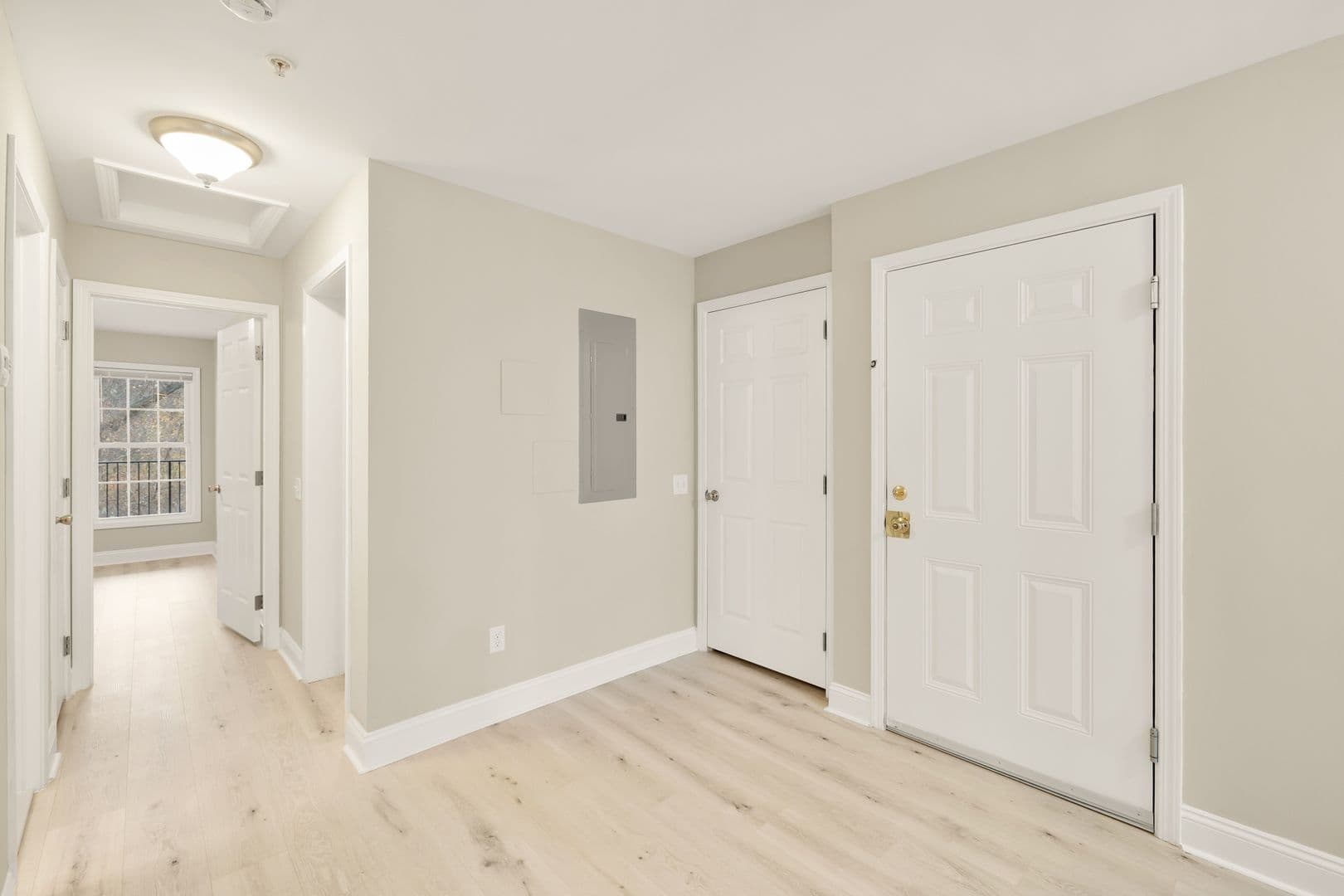 Washington Apartment: 1753 W St SE