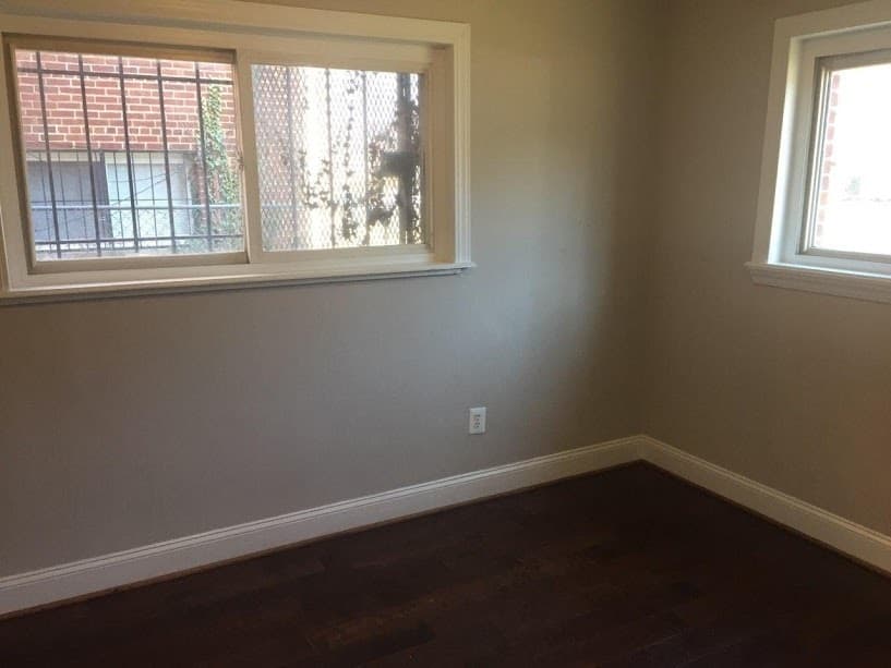 Washington Apartment: 1723 27th Street SE