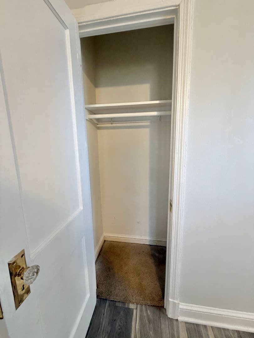 Washington Apartment: 417 Newcomb Street