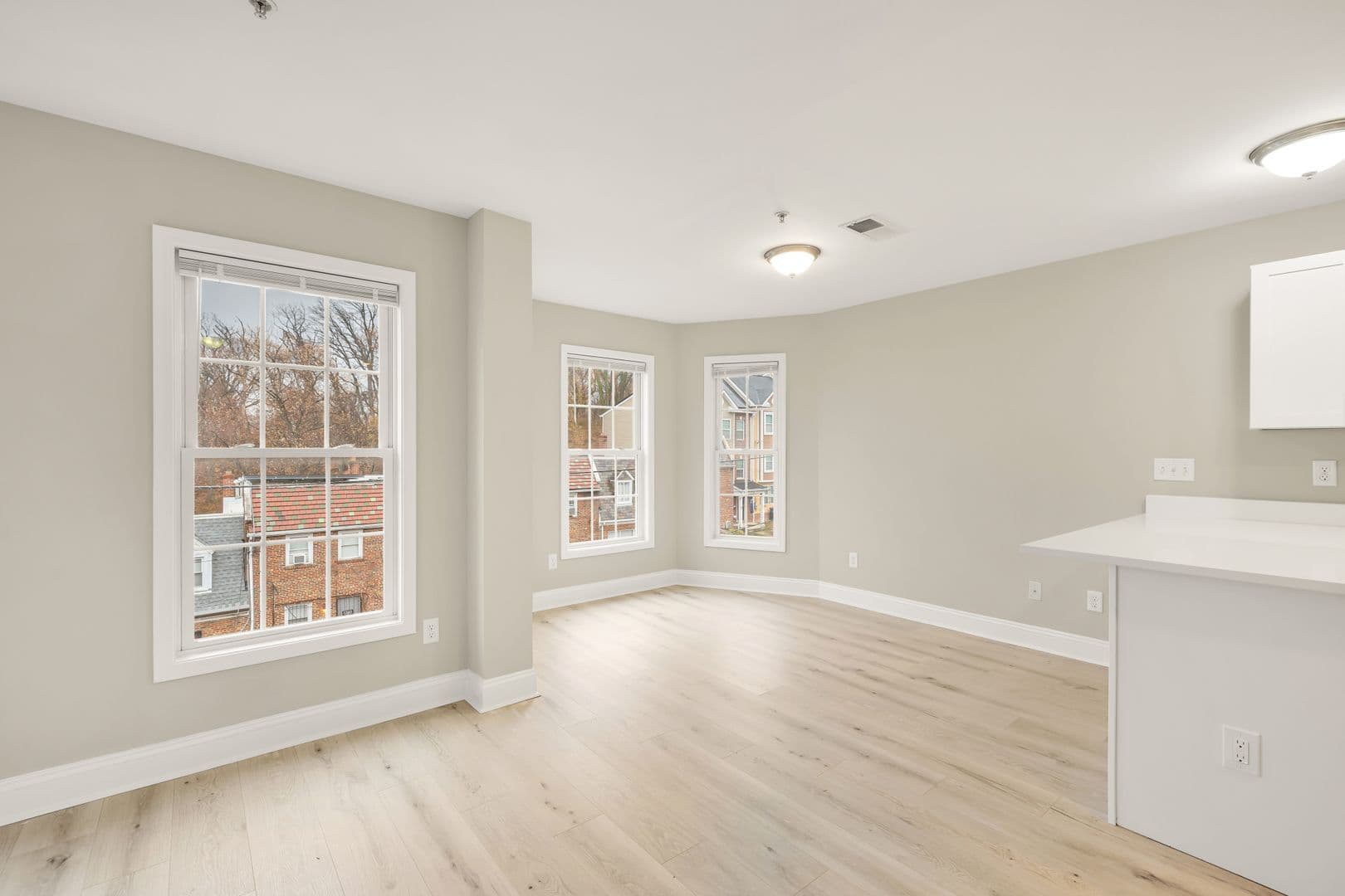 Washington Apartment: 1753 W St SE