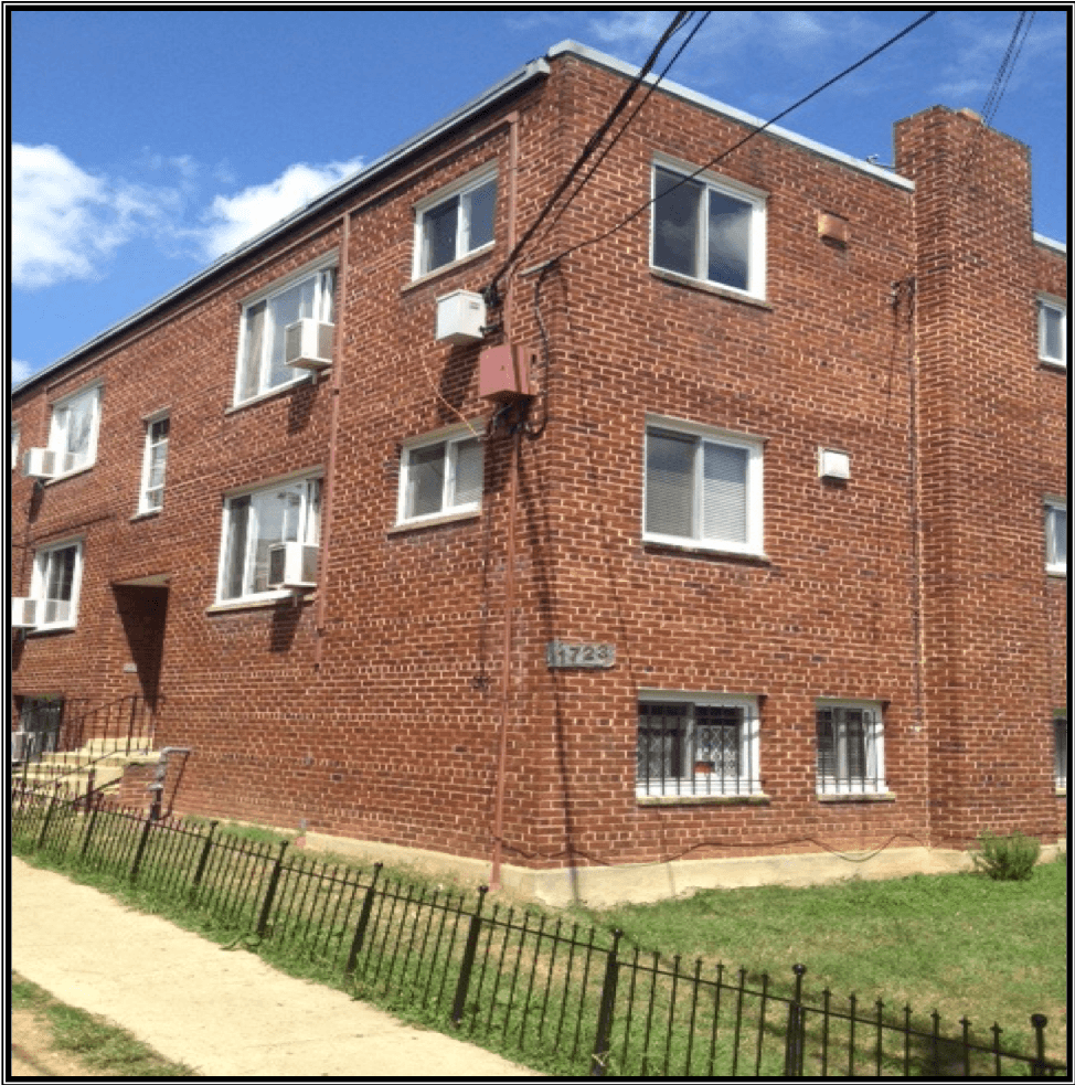 Washington Apartment: 1723 27th Street SE
