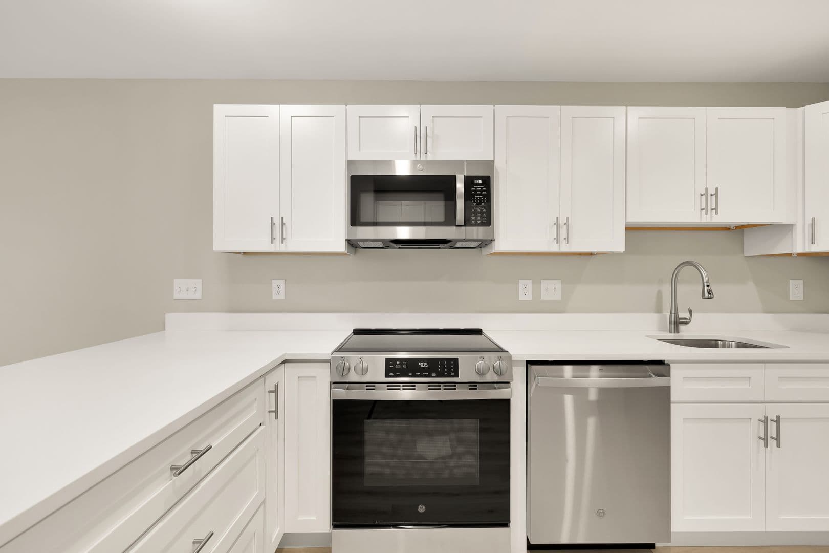 Washington Apartment: 1753 W St SE