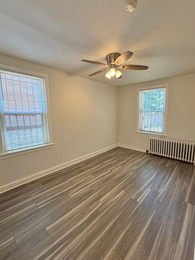 Washington Apartment: 417 Newcomb Street