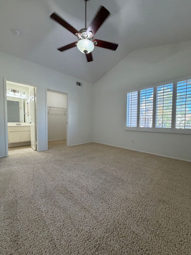 Rancho Santa Margarita Townhome: 66 Tierra Seguro