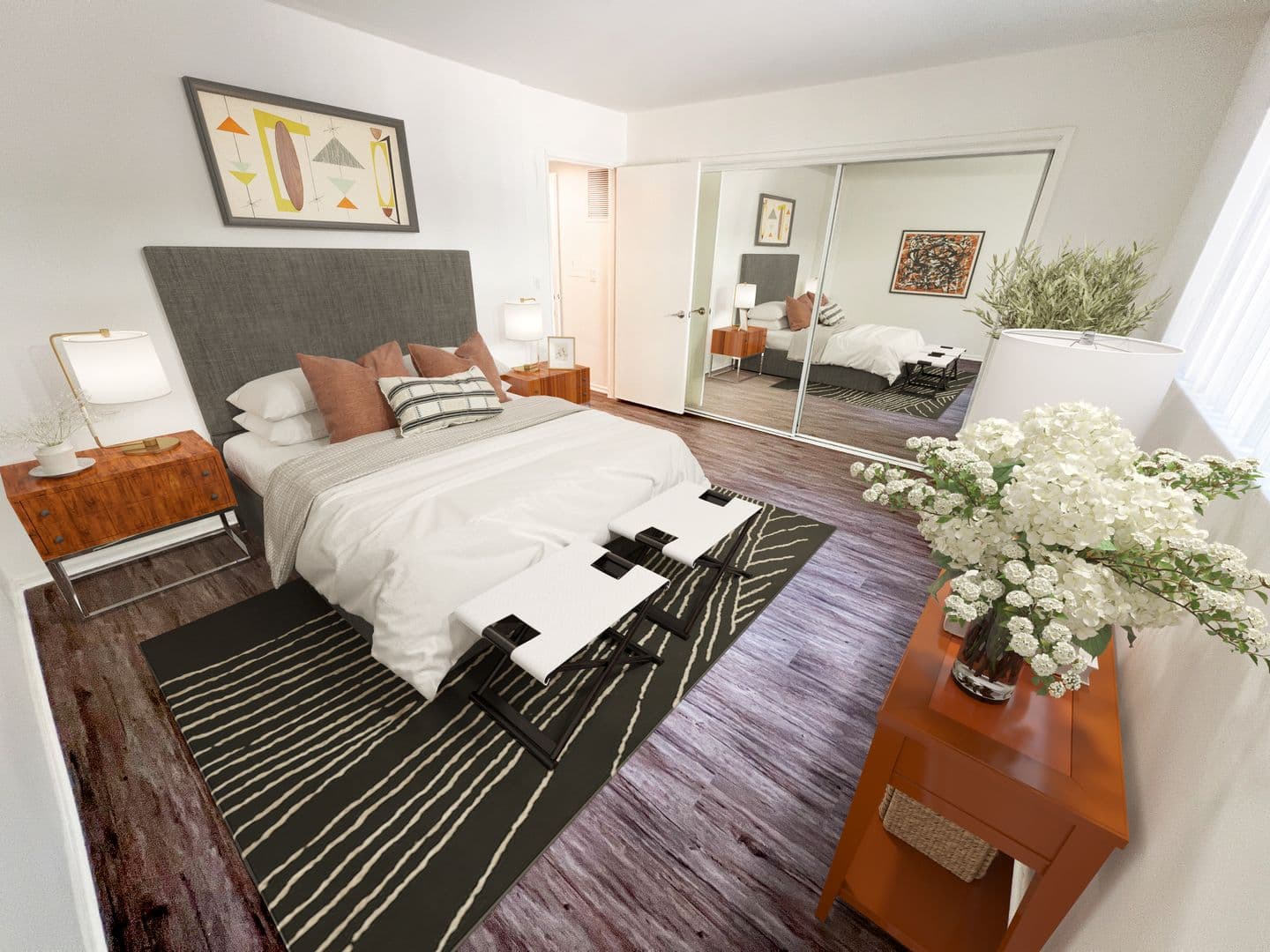 Studio City Apartment: 4627 Coldwater Canyon