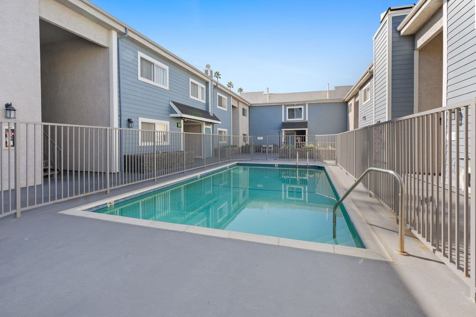 Reseda Apartment: Sherman Way Apartments