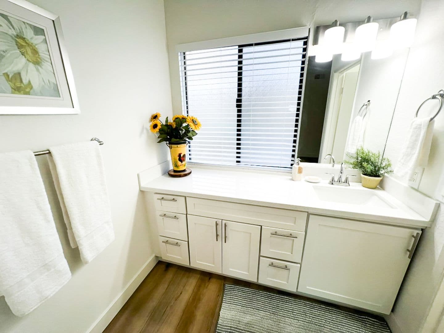 CANOGA PARK Apartment: 8700 DE SOTO AVENUE