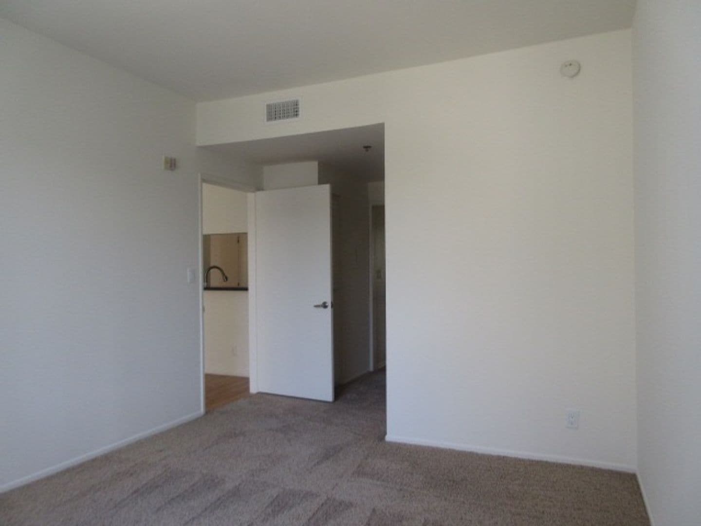 Studio City Apartment: 4150 Arch Drive