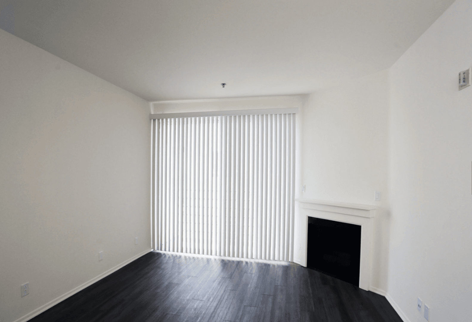 Studio City Apartment: 4150 Arch Drive