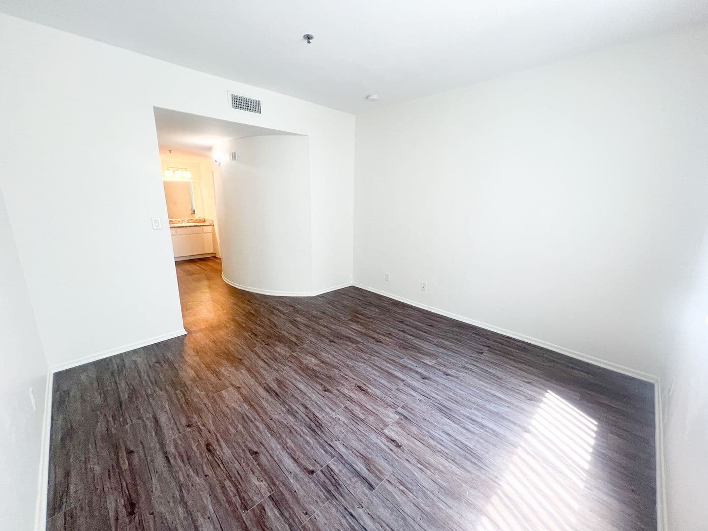 Studio City Apartment: 4150 Arch Drive