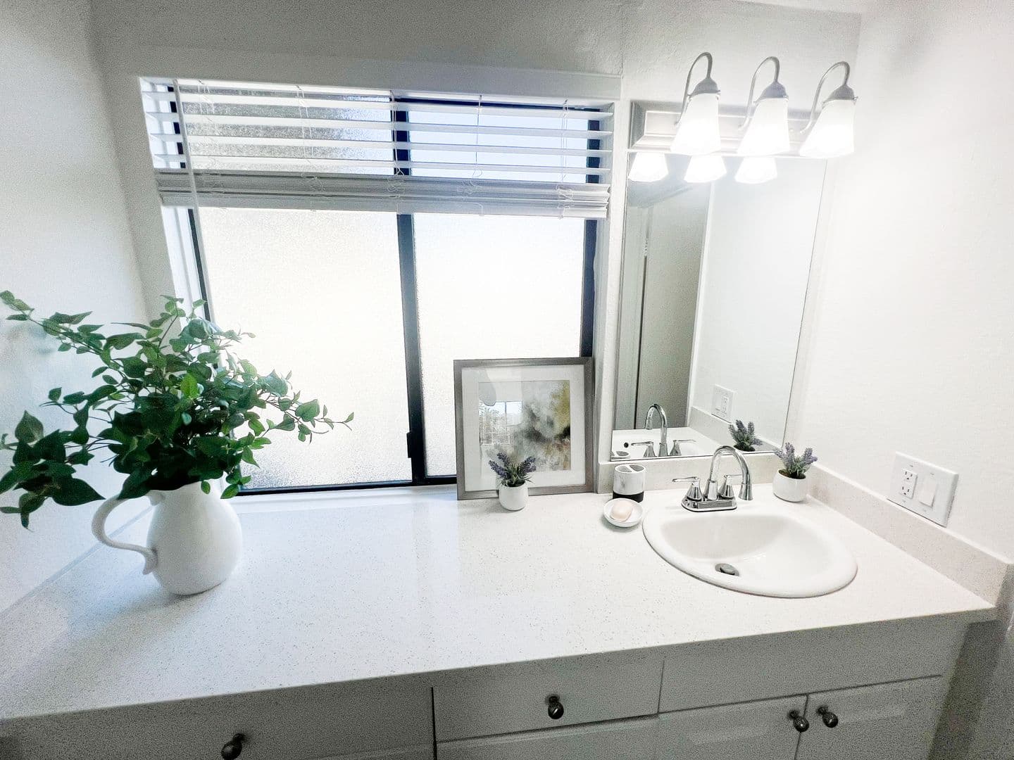CANOGA PARK Apartment: 8700 DE SOTO AVENUE