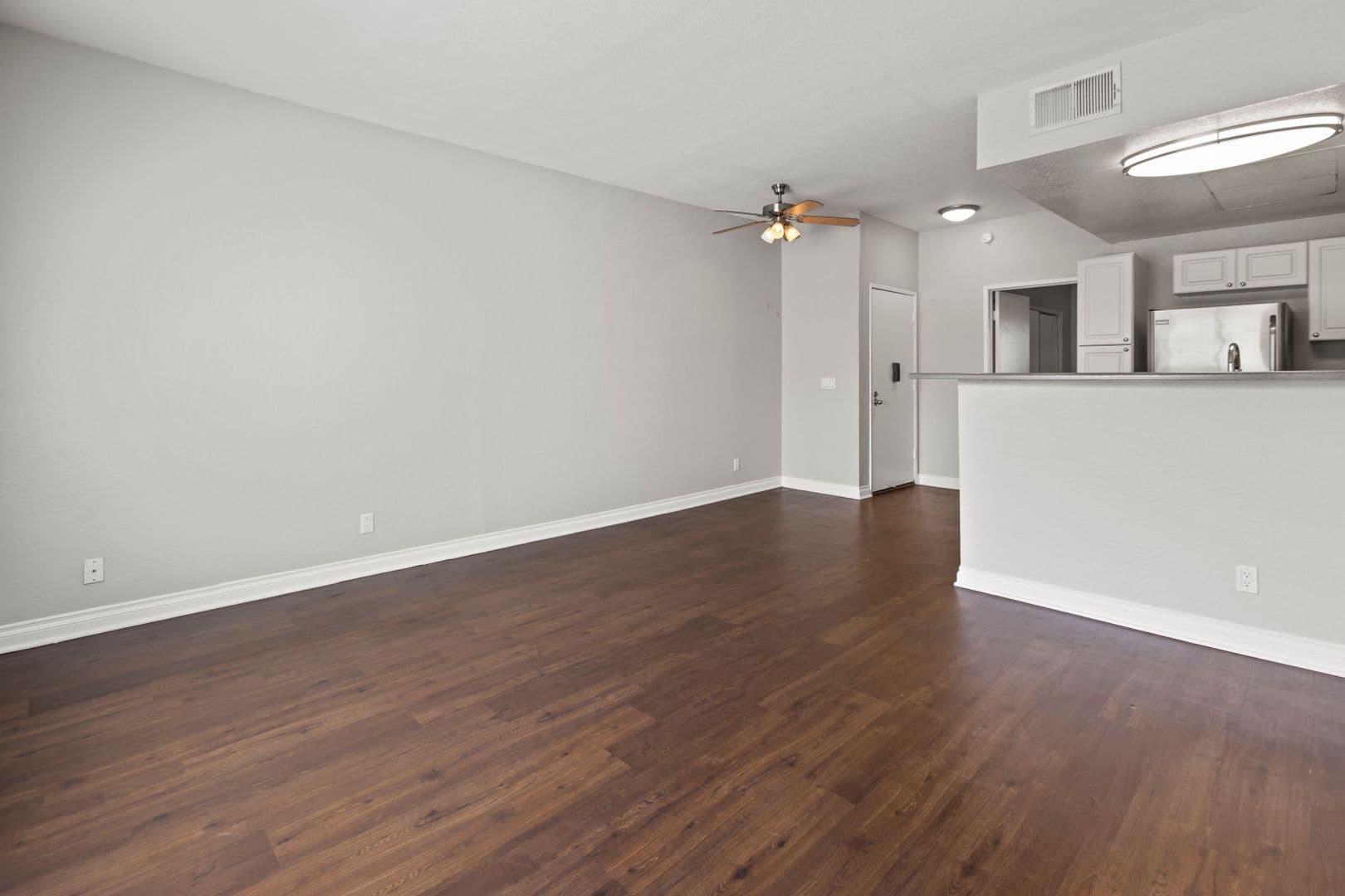CANOGA PARK Apartment: 8700 DE SOTO AVENUE