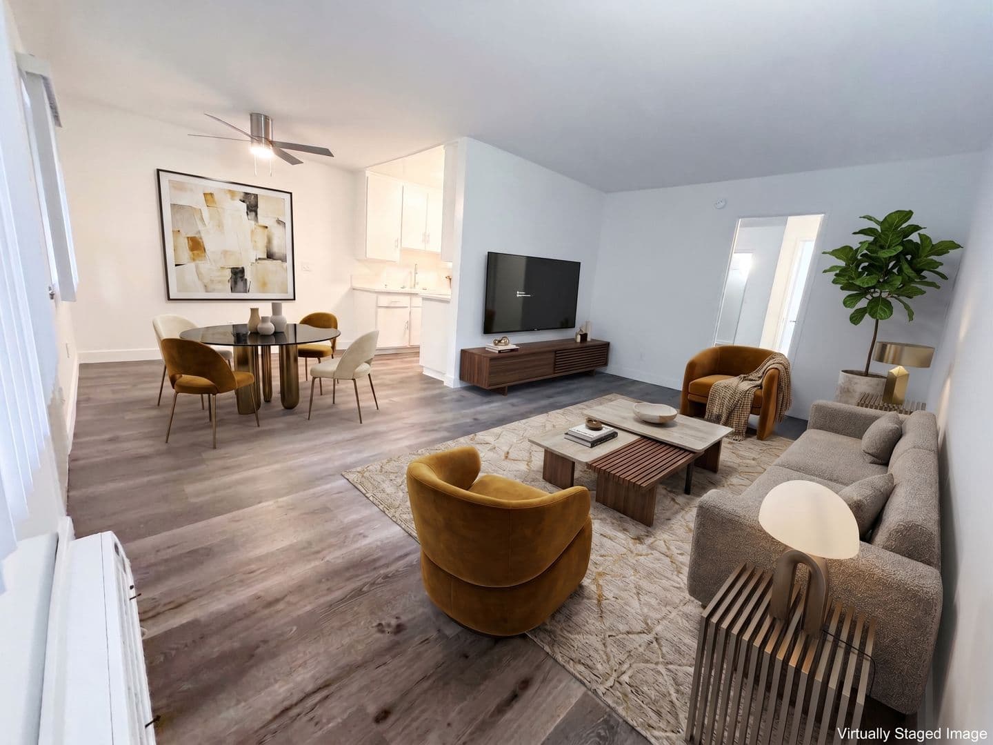 Van Nuys Apartment: 7425 Sepulveda Boulevard