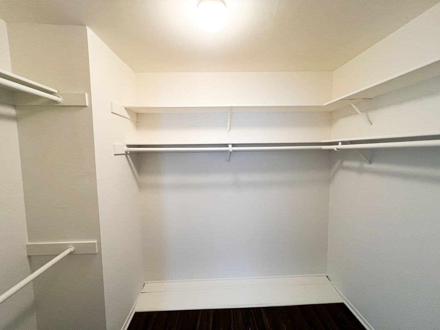 Reseda Apartment: Sherman Way Apartments
