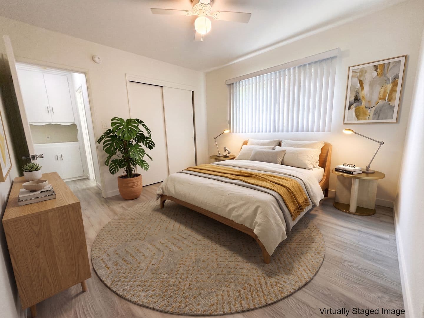 Los Angeles Apartment: 3729 McLaughlin Avenue
