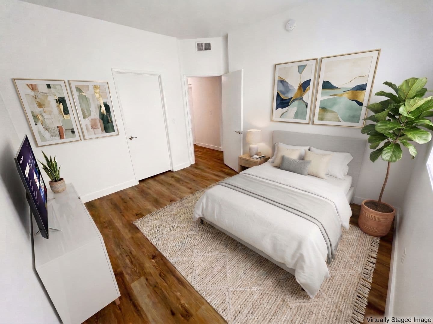 Sherman Oaks Apartment: 14459 Benefit Street