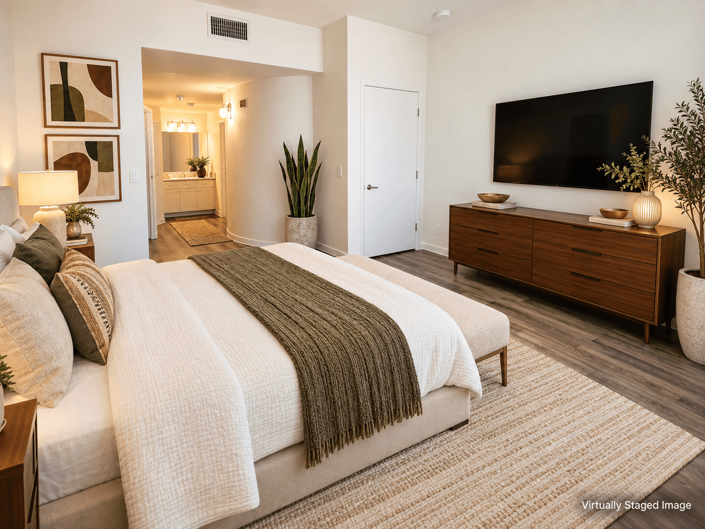 Studio City Apartment: 4150 Arch Drive