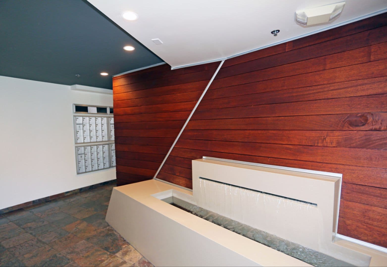 Studio City Apartment: 4150 Arch Drive