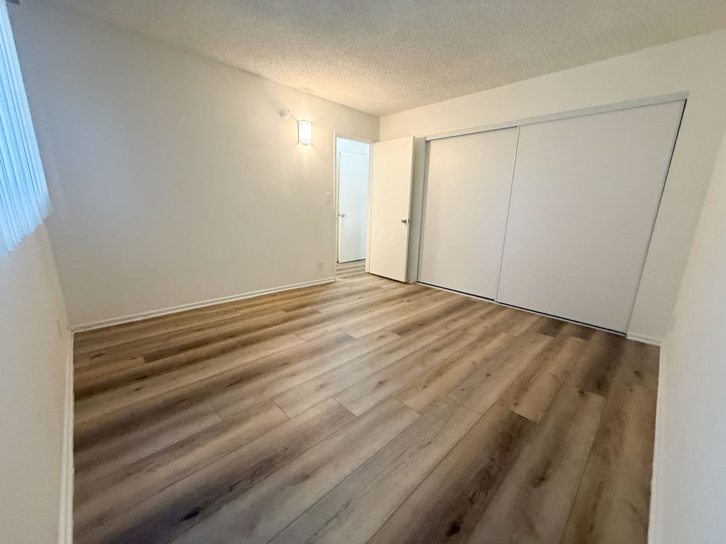 Northridge Apartment: 18400 Malden Street